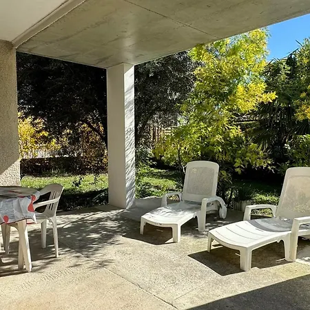 Apartamento T2 Avec Jardin A - Fr-1-555-41